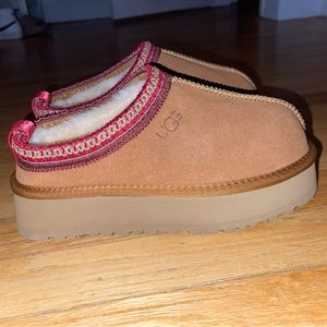 🌟BRAND NEW🌟 Ugg Tazz Mule - Chestnut